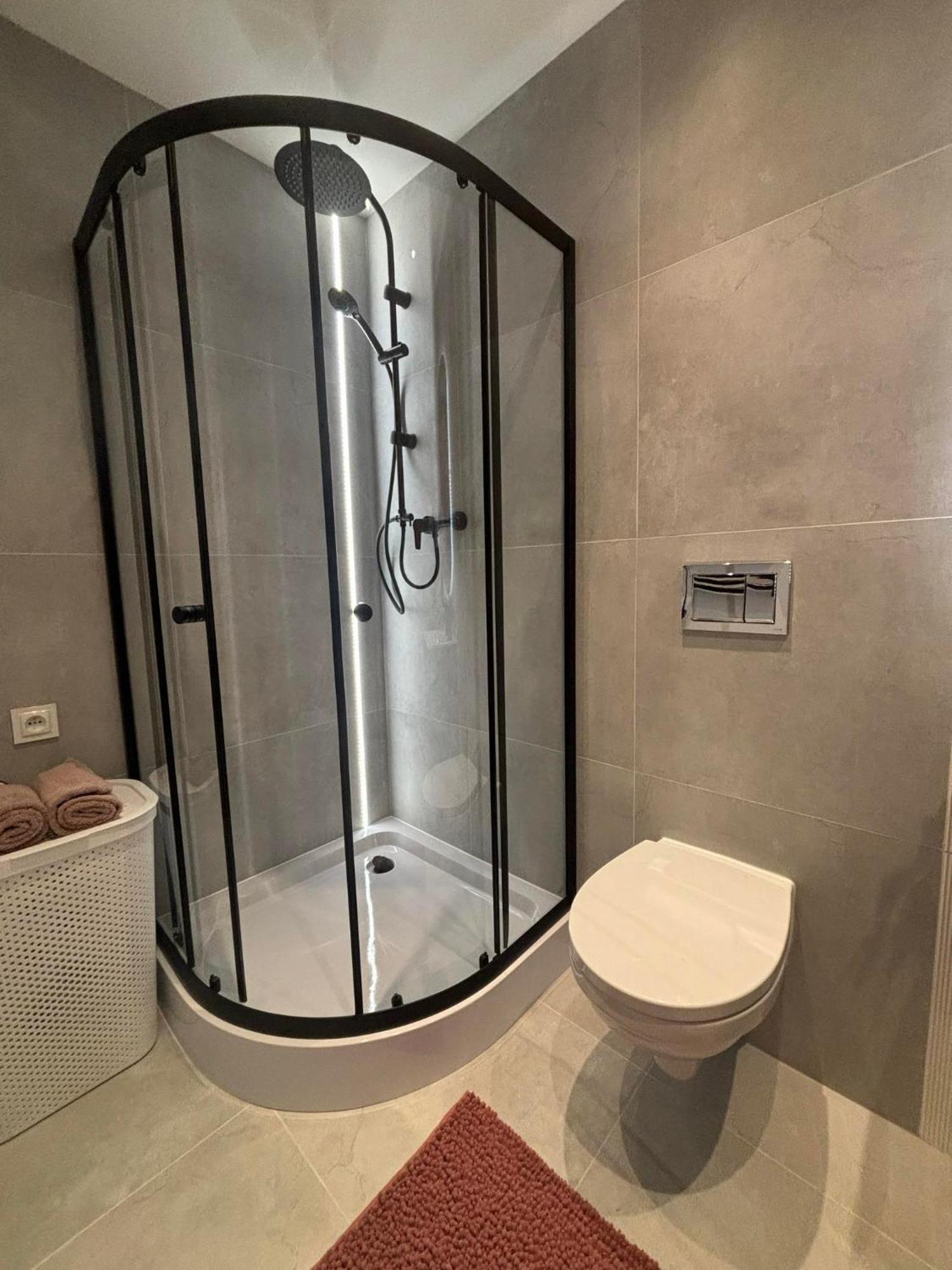 Apartament Pod Wieza 1 Валбжих Екстер'єр фото