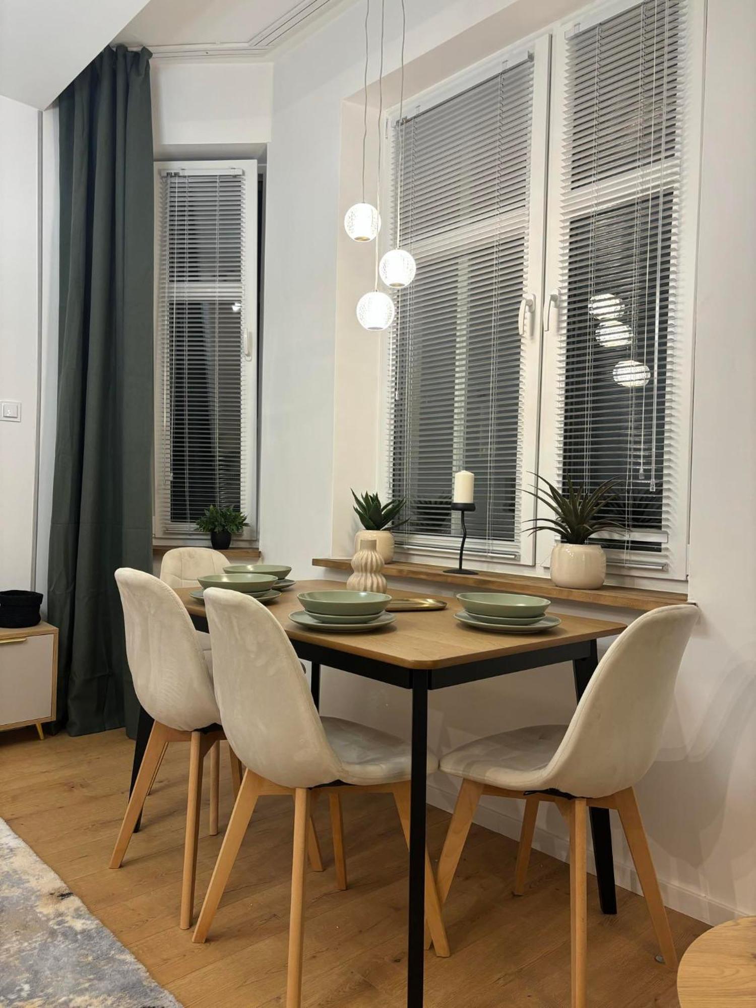 Apartament Pod Wieza 1 Валбжих Екстер'єр фото